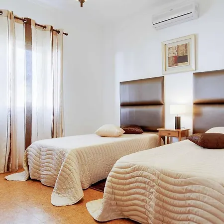 Simoes Villa *